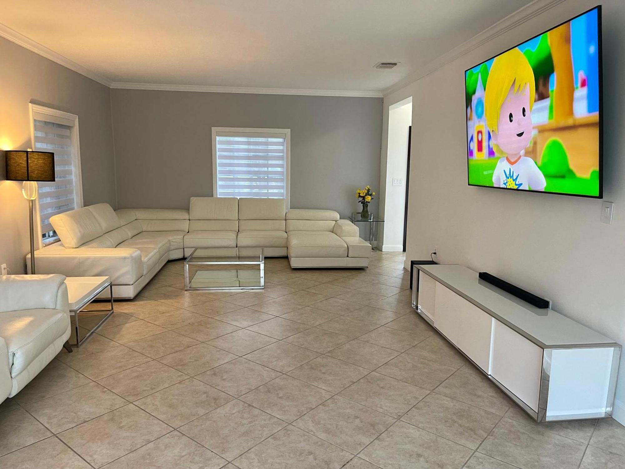 Big Beautiful House With Heated Pool Miami Exterior photo