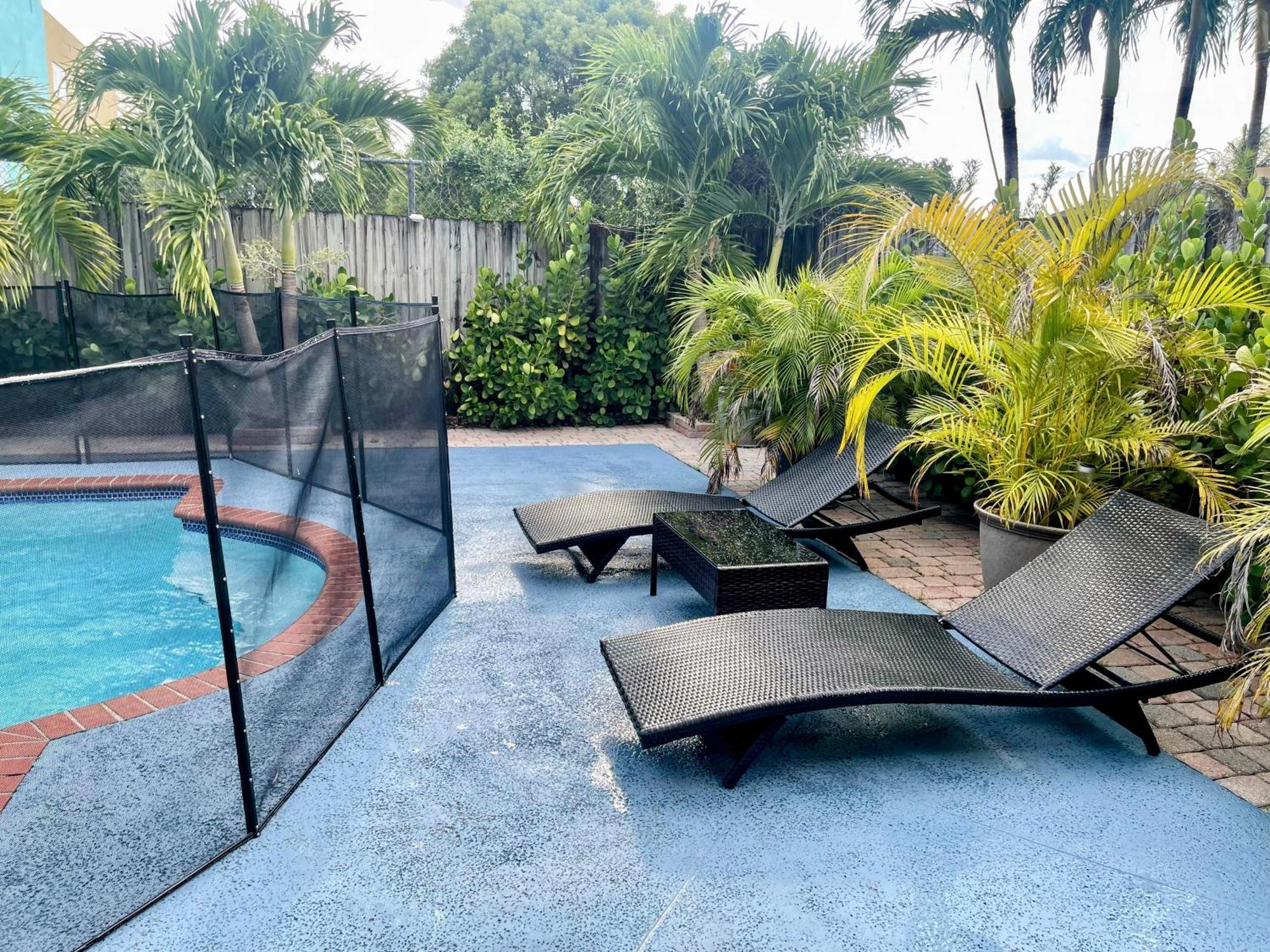 Big Beautiful House With Heated Pool Miami Exterior photo